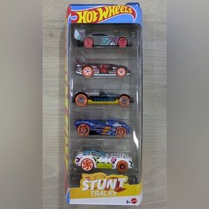 NIB Hot Wheels Stunt Racer 5 Pack Racing Cars